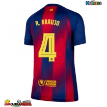 Camisa de Futebol Barcelona Ronald Araujo #4 Equipamento Principal Mulheres 2025-26 Manga Curta